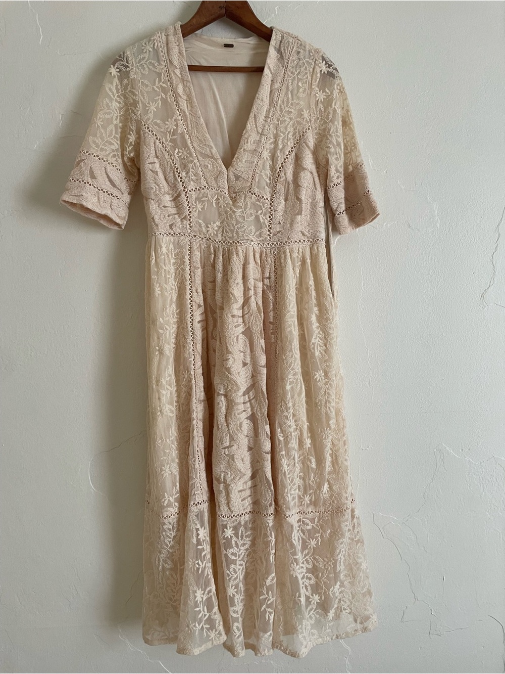 Cream Embroidered Lace free people dress - Picture 4 of 5